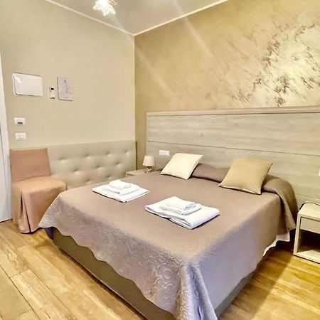 Oasi Perla Del Mare Rooms Aci Castello Exterior foto