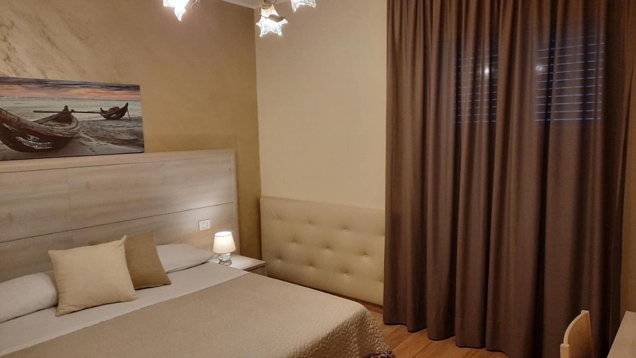 Oasi Perla Del Mare Rooms Aci Castello Exterior foto