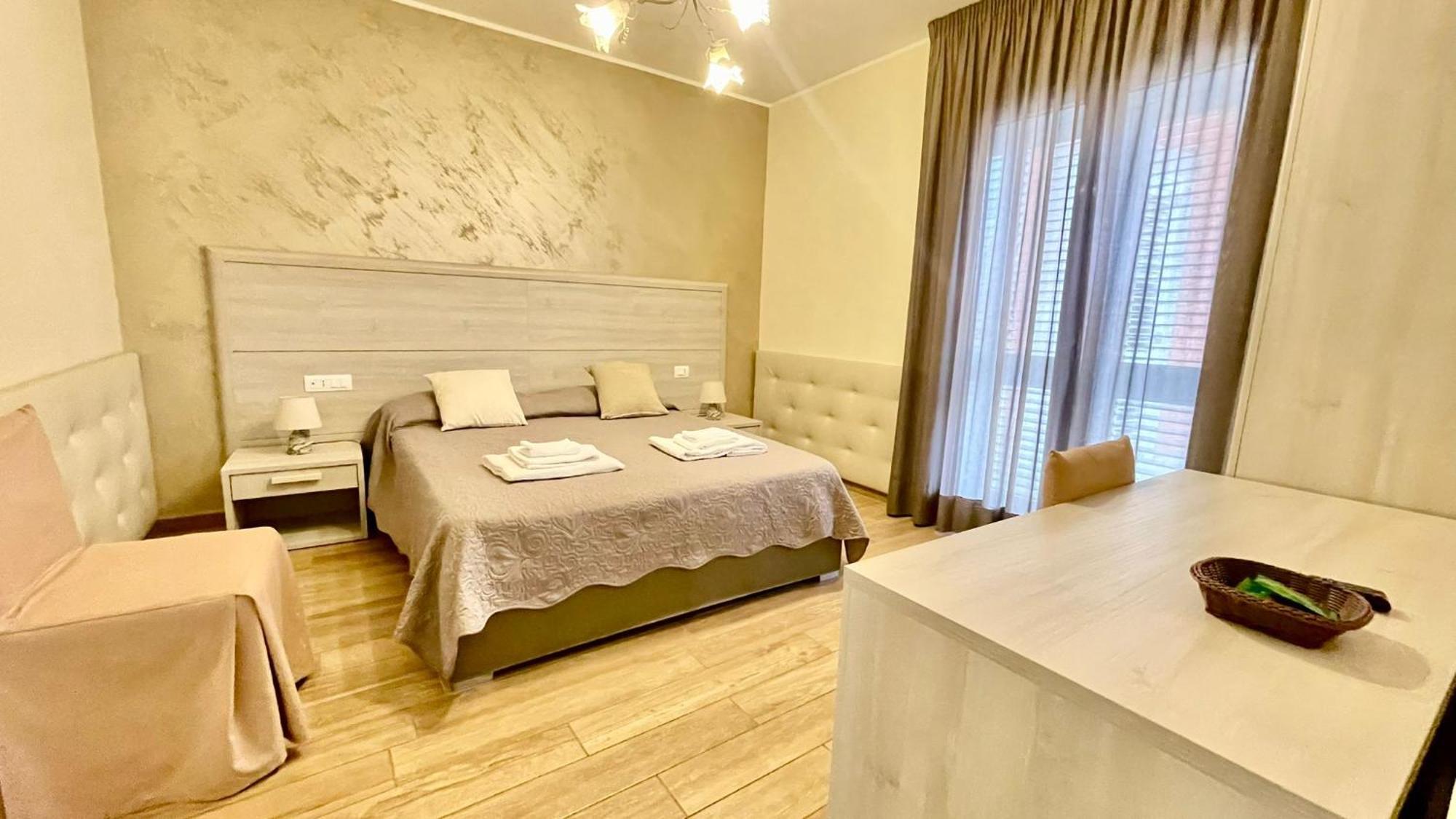 Oasi Perla Del Mare Rooms Aci Castello Exterior foto